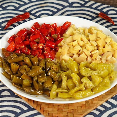 Marinuotų pipirų mišinys